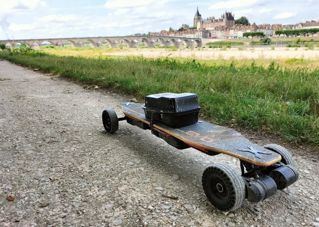 Riders passionnés de skate électrique Evo-Spirit