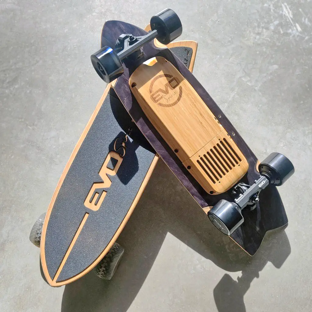 Skateboard électrique Cruz V2