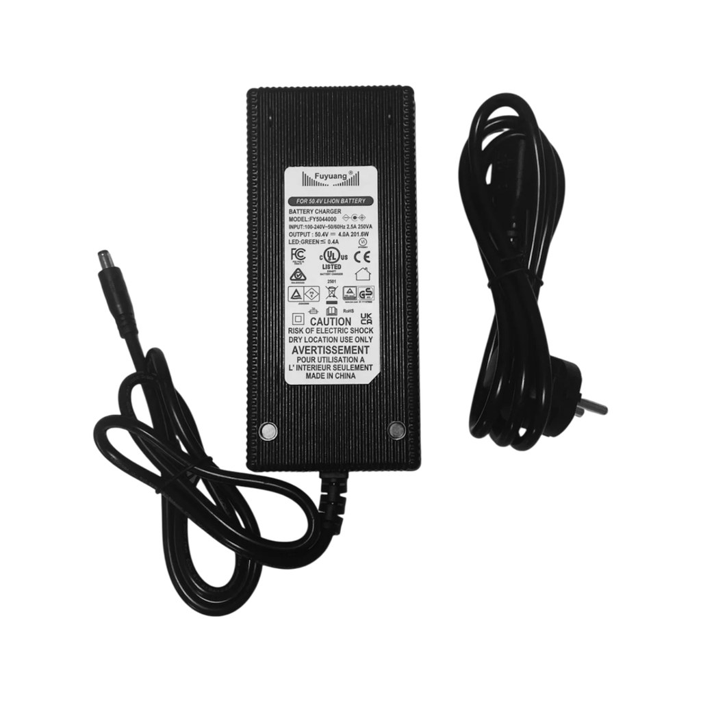 Cargador 4A – 50,4V – Conector DC 2.5